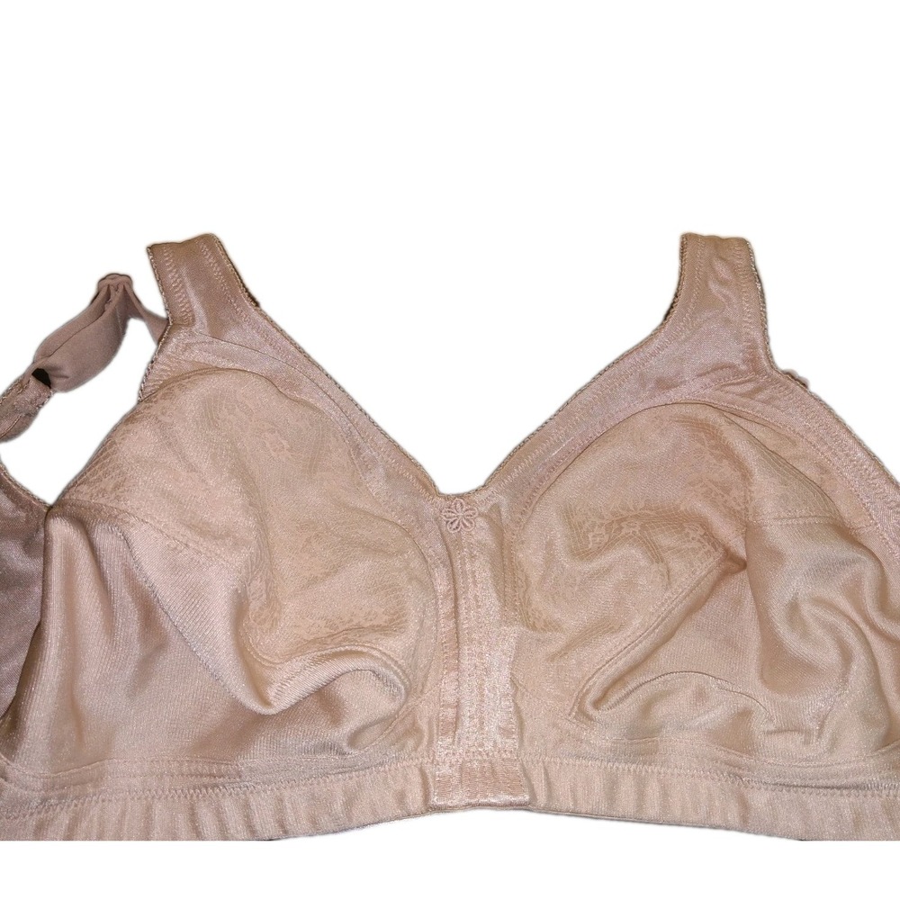 Underscore 93677 Light Beige Nylon Wireless Bra Size 40D‎